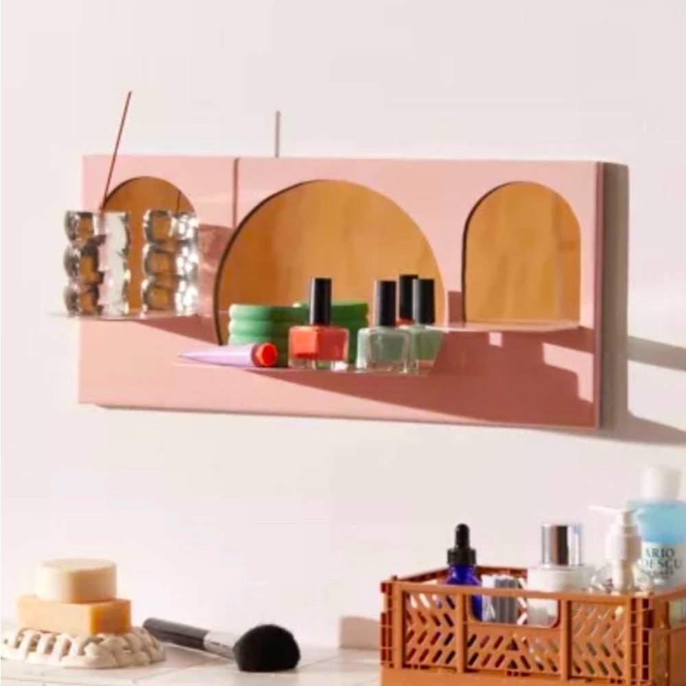 UO Home NWT Pink Rose Roya Mirror Vanity Shelf